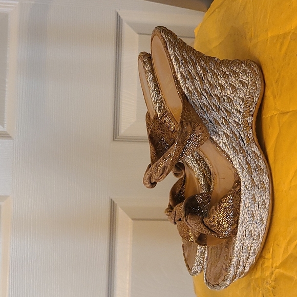 Stuart Weitzman Gold Wedges - Picture 4 of 9